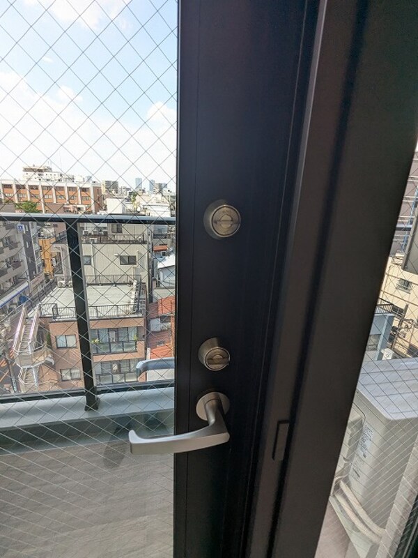 建物設備(ダブルロックの窓です)