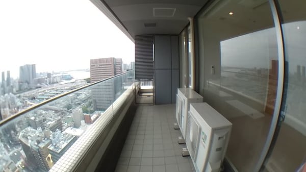 バルコニー(参照)