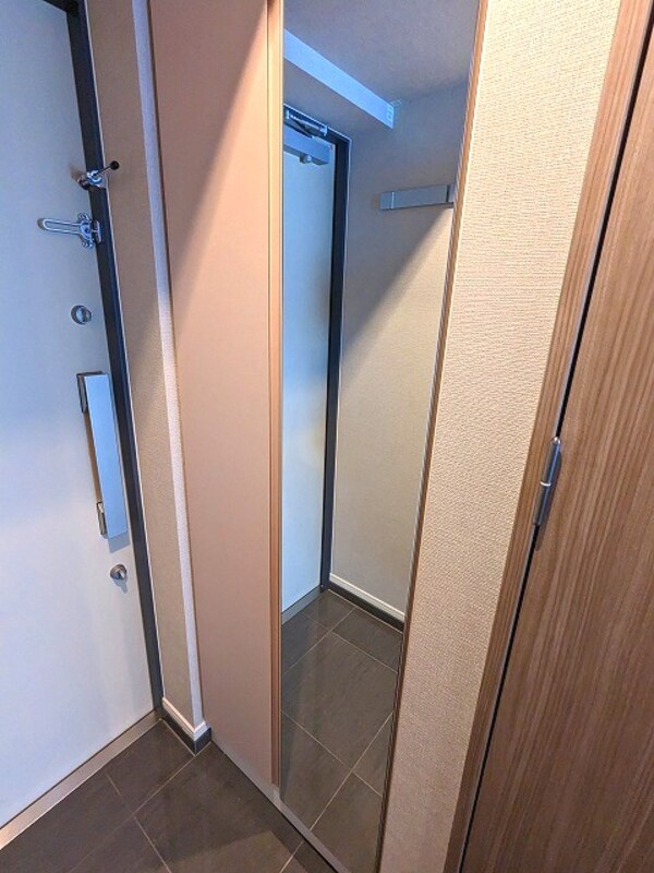 建物設備(姿見鏡付きシューズＢＯＸ)
