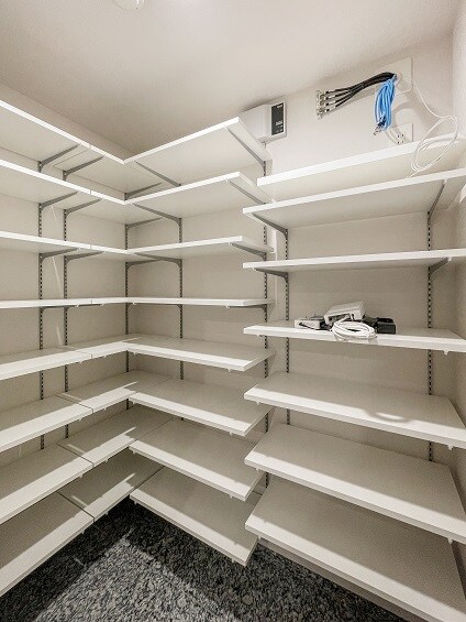 物件内観写真19　(シューズインクローゼット)