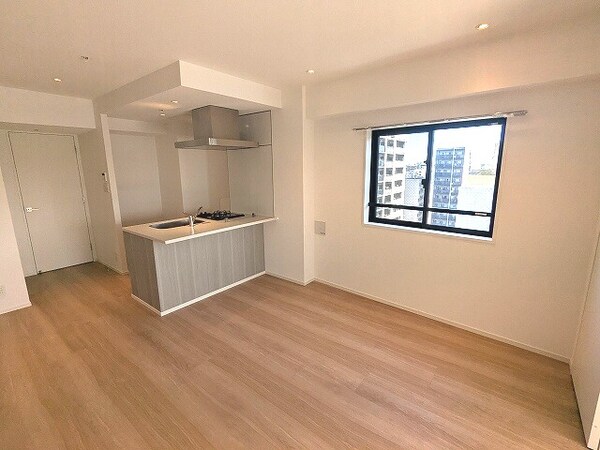 建物設備(12F、低層階のリビング窓は曇りガラスです)