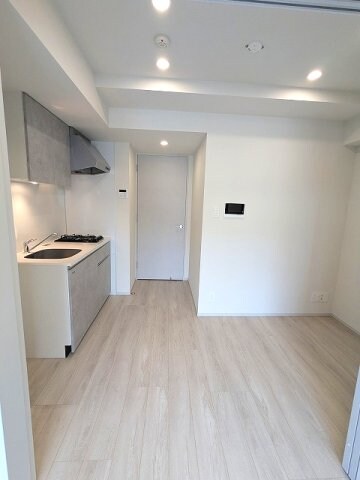 物件内観写真7　(DKにダウンライト付き)