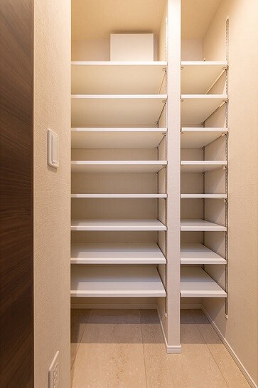 物件内観写真13　(シューズインクローゼット・家具・家電・備品は付きません)