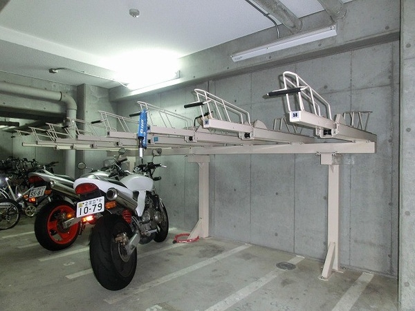 建物設備(ラクラス新御徒町のバイク置き場です)