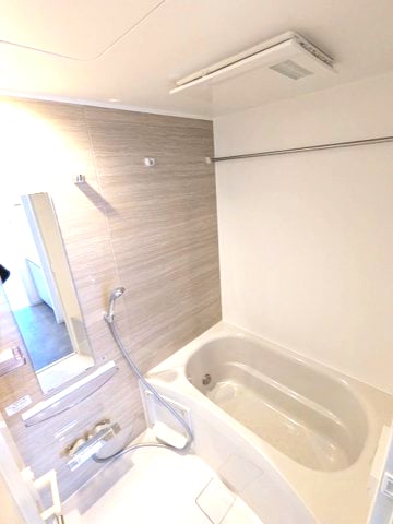 物件内観写真7　(追焚オートバス、浴室換気乾燥機付)