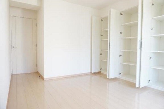 物件内観写真9　(洋室)