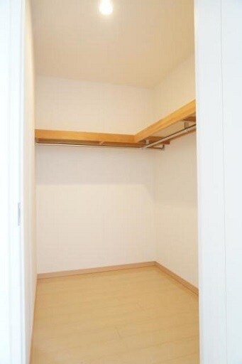 物件内観写真11　(収納)