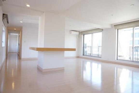 物件内観写真12　(リビング)