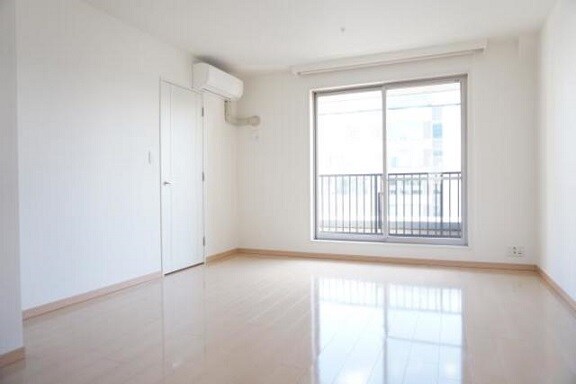 物件内観写真13　(洋室)