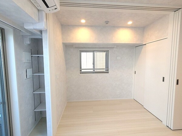 建物設備(洋室にダウンライト付き)