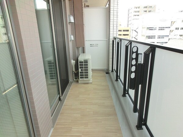 建物設備(ワイドバルコニー)