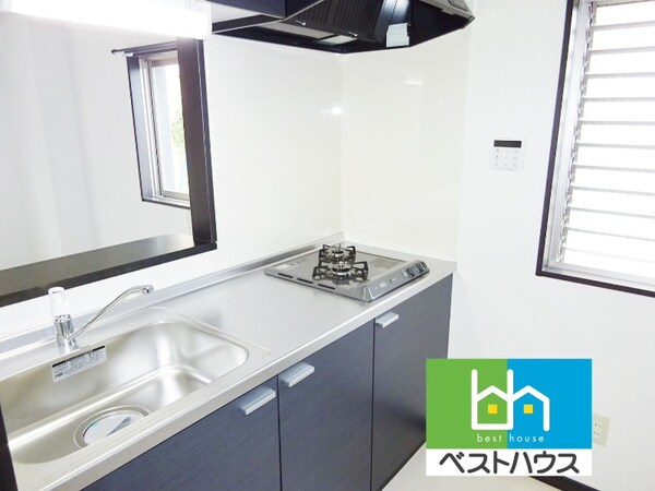 キッチン(中部屋につき窓はございません)