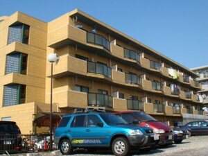 カザリヤマンションＡ外観写真