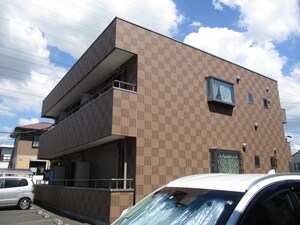 利右衛門壱番館外観写真