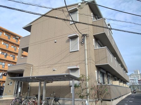 ハイデンス原木中山A外観写真