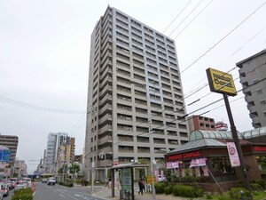 ディークラディア鶴見アクロスタワー外観写真