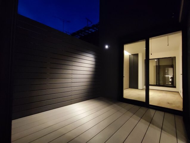 物件内観写真15　(ウッドデッキ)