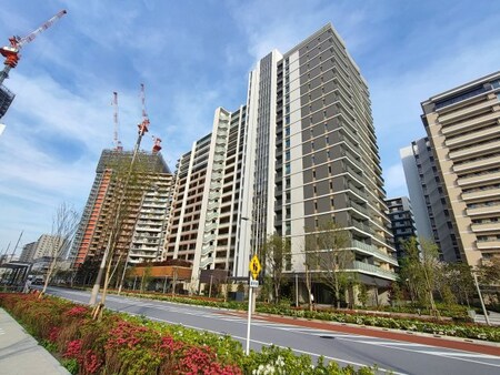 ＨＡＲＵＭＩ　ＦＬＡＧ　ＰＡＲＫ　ＶＩＬＬＡＧＥ　Ｂ棟外観写真