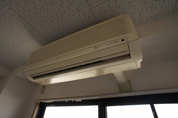 建物設備(エアコン)