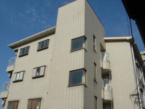 ロイヤルメゾン長吉外観写真