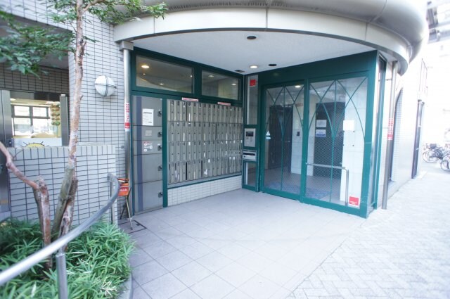 物件外観写真4　(エントランスです)