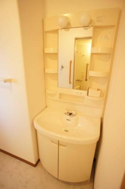 物件内観写真14　(洗面化粧台☆)