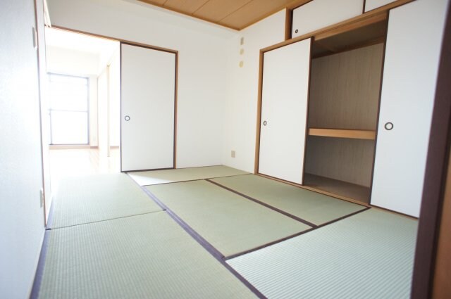 物件内観写真20　(和室です☆)