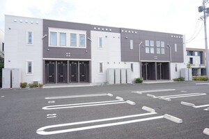 クレッセント若林Ｂ外観写真