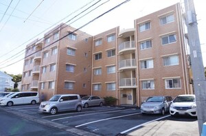 マンション彦尾平外観写真