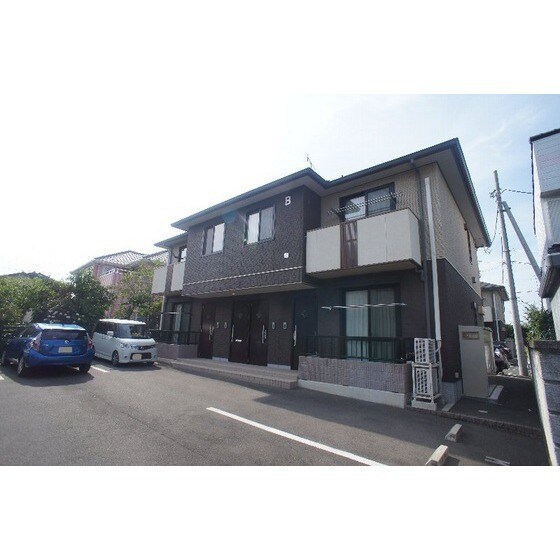 物件外観写真2　(Ｂ棟)