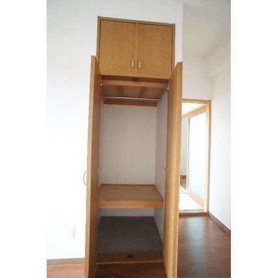 物件内観写真26　(ＬＤＫの収納)