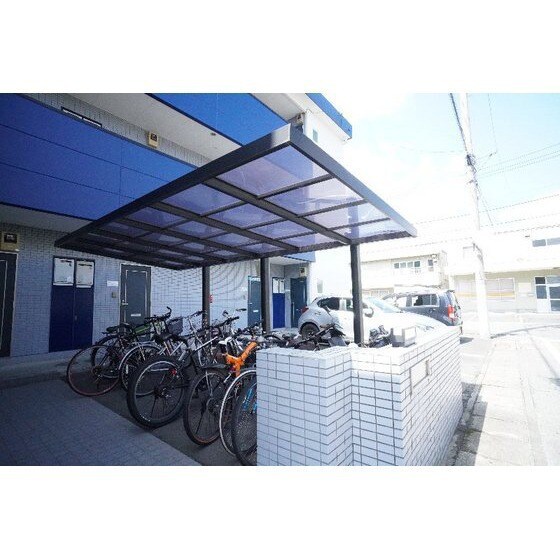 物件外観写真3　(駐輪場)