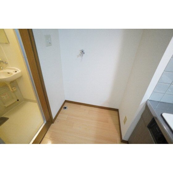 物件内観写真11　(室内洗濯機置き場)