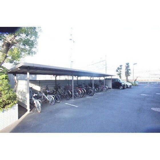 物件外観写真2　(駐輪場)