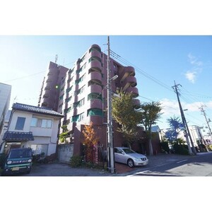 赤坂クラウンズマンション202外観写真