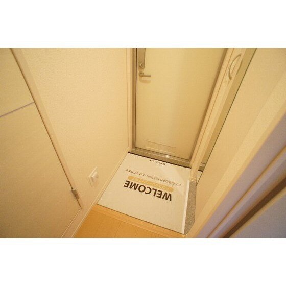 メゾン　ド　ボナールの玄関