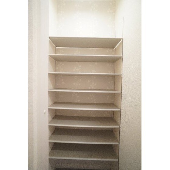 メゾン　ド　ボナールの玄関