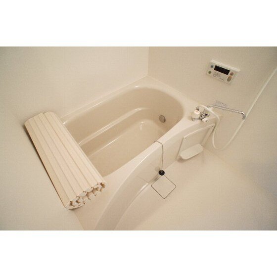 物件内観写真9　(追い焚き付き)