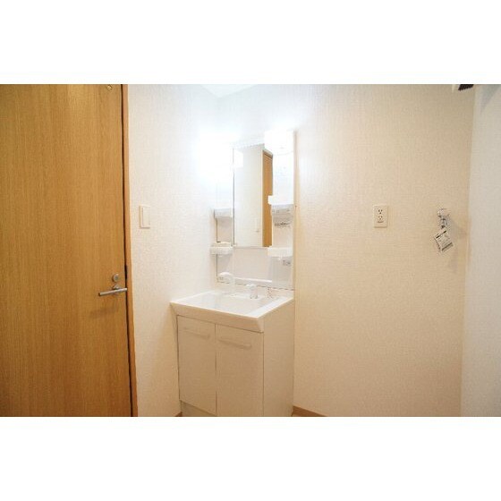 物件内観写真10　(シャンプードレッサー、室内洗濯)