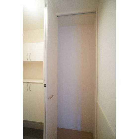 ＣＯＷＺの収納(廊下の収納)