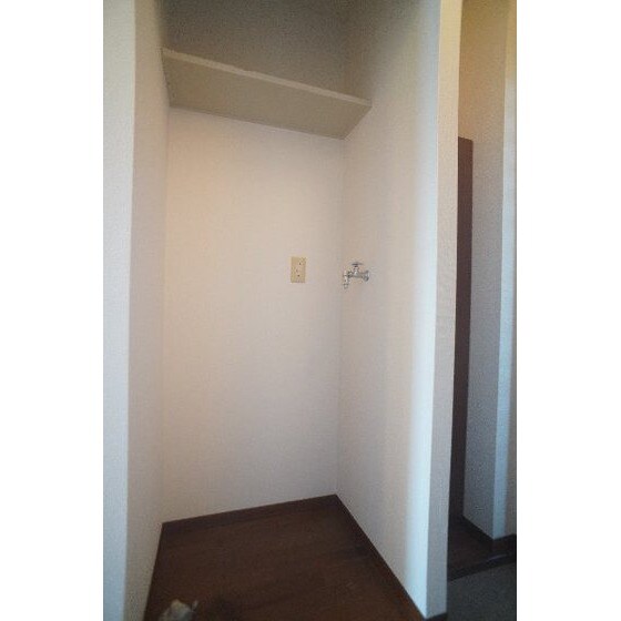 物件内観写真12　(室内洗濯機置き場)