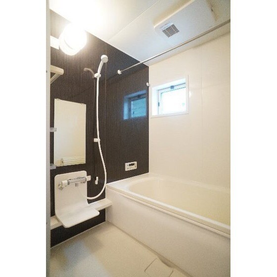 バス／シャワールーム等(追い焚き、浴室乾燥機付き)