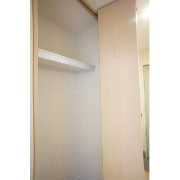 収納(※同仕様、別の部屋の写真です)