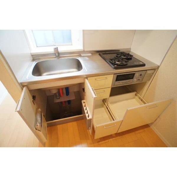 キッチン(※同仕様、別の部屋の写真です)