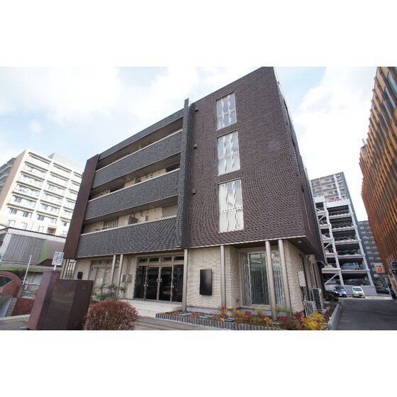 ＡＸＩＳの建物外観