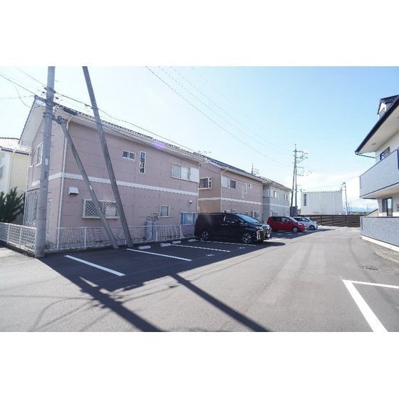 サンレジデンス（大八木）ＡＢの駐車場