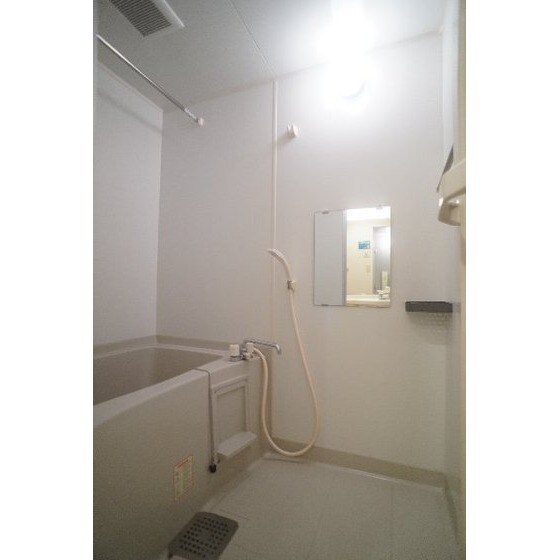 メゾン・ルーチェのバス