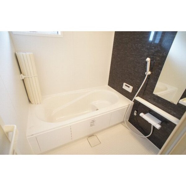 バス／シャワールーム等(追い焚き、浴室乾燥機付き)