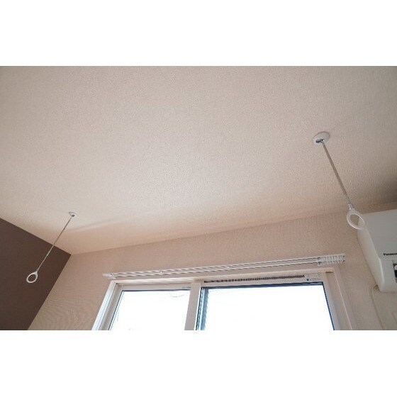 物件内観写真20　(室内物干し)