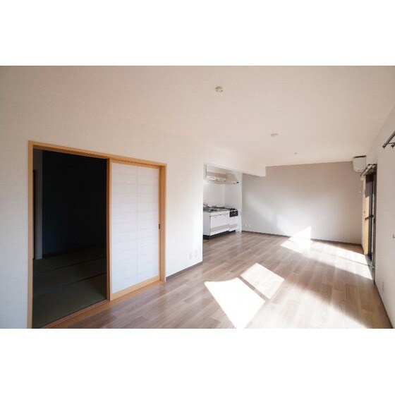 物件内観写真25　(※同仕様、別の部屋の写真です)